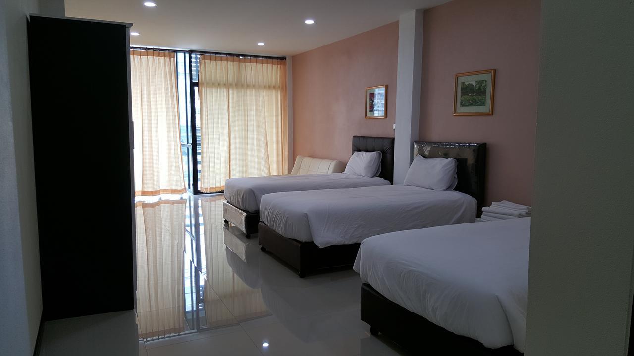 Charoensuk Grand Hotel Kabin Buri Extérieur photo