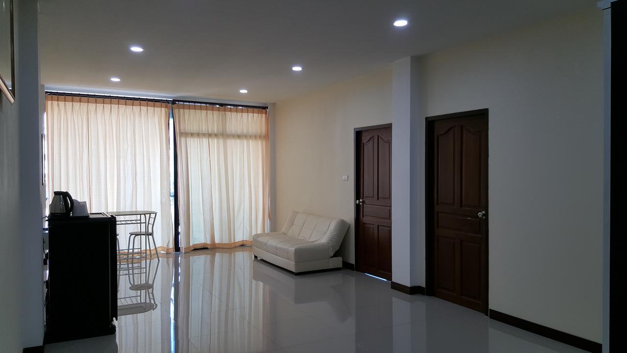 Charoensuk Grand Hotel Kabin Buri Extérieur photo