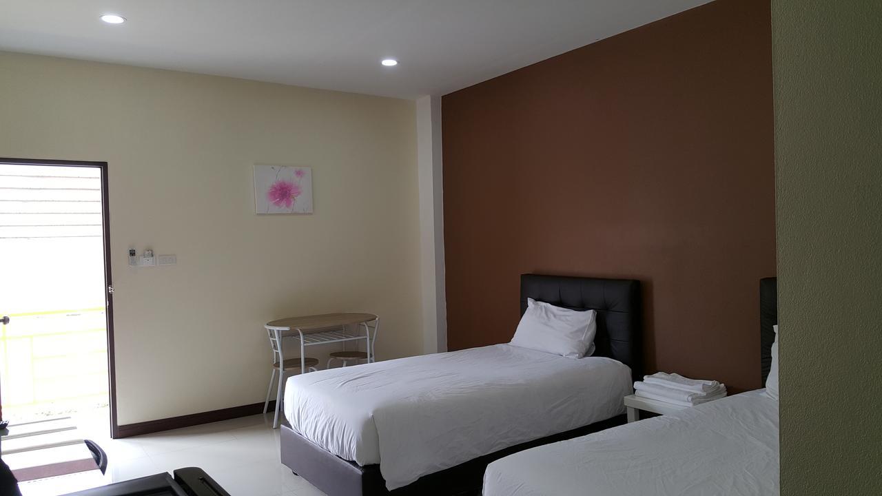 Charoensuk Grand Hotel Kabin Buri Extérieur photo