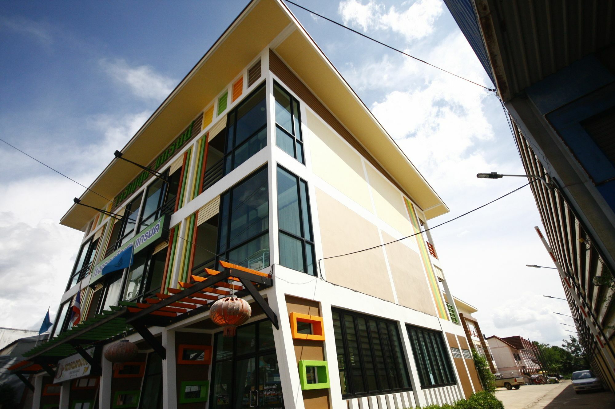 Charoensuk Grand Hotel Kabin Buri Extérieur photo